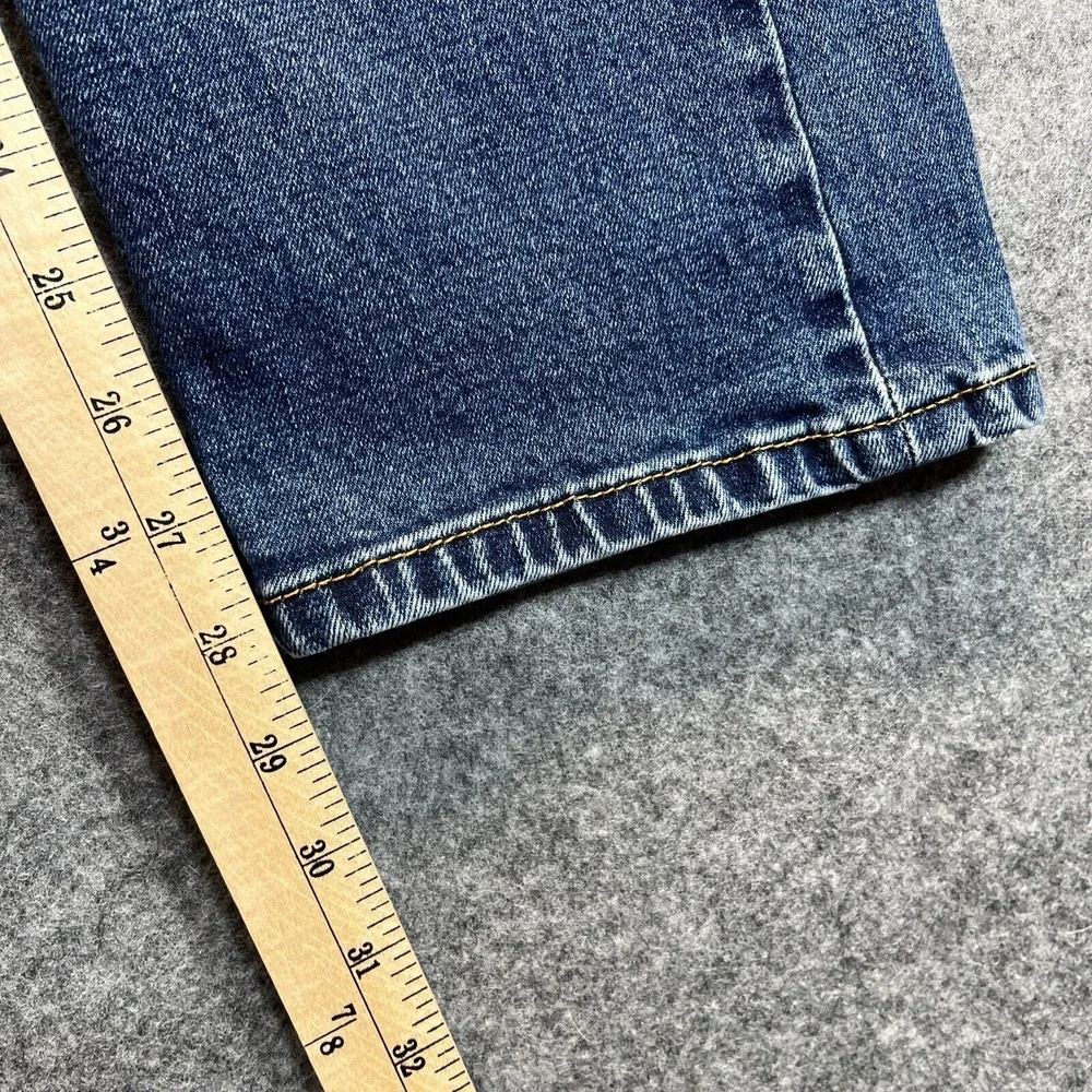 Levis Jeans Men's 32x30‎ 505 Regular Fit Straight Leg Medium Blue Denim Jeans